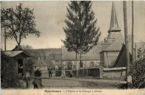 Moucheaux - L Eglise -220532