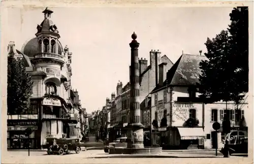 Moulins - Place et rue d Allier -220878