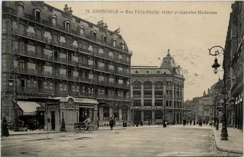 Grenoble - Rue Felix Poulat -220938
