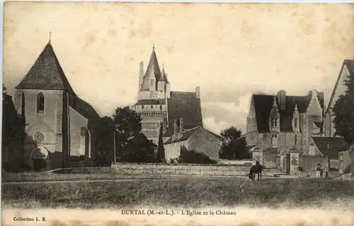 Durtal - L Eglise -220830
