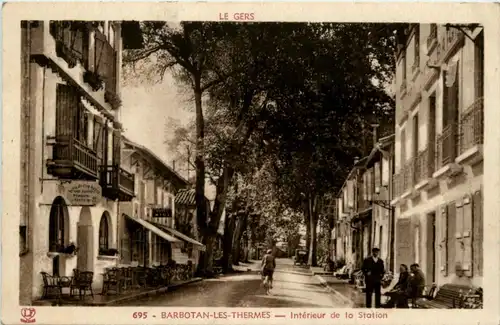 Barbotan les Thermes - Interieur de la Station -220324