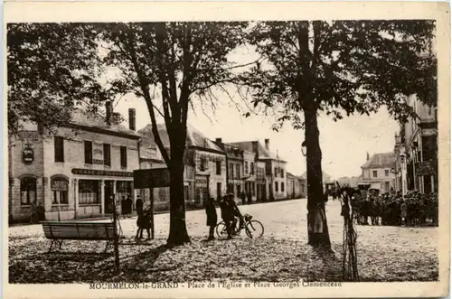 Mourmelon le Grand - Place de l Eglise -220698