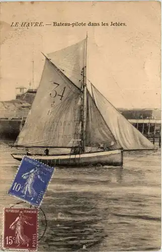 Le Havre - Bateau pilote dans les Jetees -220446