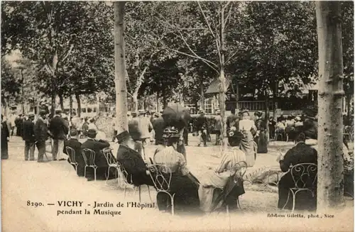 Vichy - Jardin de l Hopital -220902
