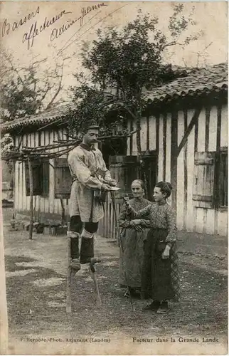 Facteur dans la Grande Lande -221102