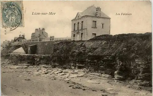 Lion sur Mer - Les Falaises -220644