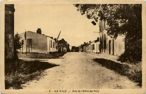 Ile d Aix - Rue de l Hotel de ville -221252