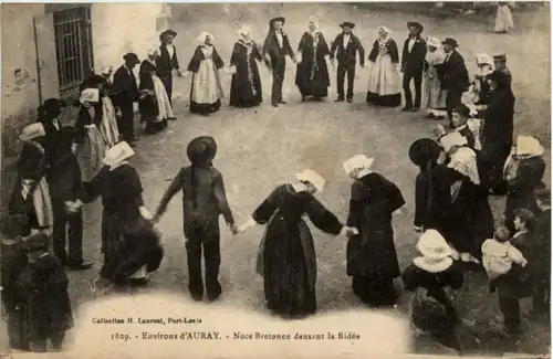 Auray - Noce Bretonne dansant la Ridee -221198