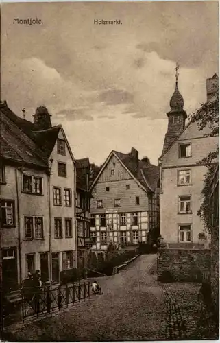 Montjoie - Holzmarkt -225190