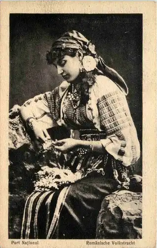 Rumänische Volkstracht -227748