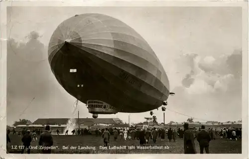 Grraf Zeppelin - Bei der Landung -228804