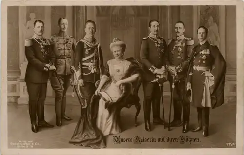 Unsere Kaiserin mit ihren Söhnen -230848