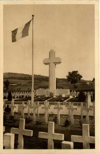 Verdun - Cinetiere des 7 Soldats inconnus -262500