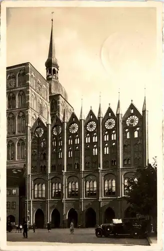 Stralsund - Rathaus und Nikolaikirche -263322