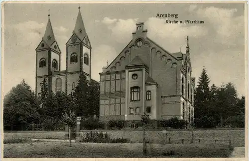 Arenberg - Kirche und Pfarrhaus -263066