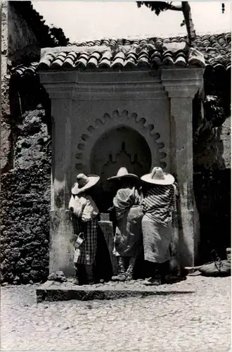 Xauen - En La fuente -281436