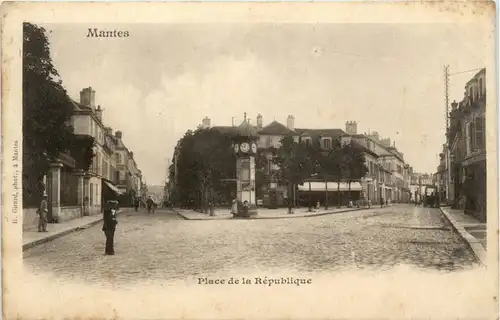 Mantes - Place de la Republique -282578