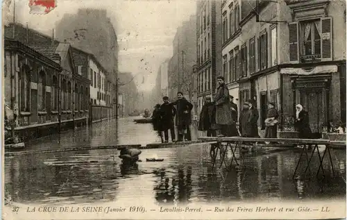 Levallois-Perret - La Crue de la Seine 1910 -282536