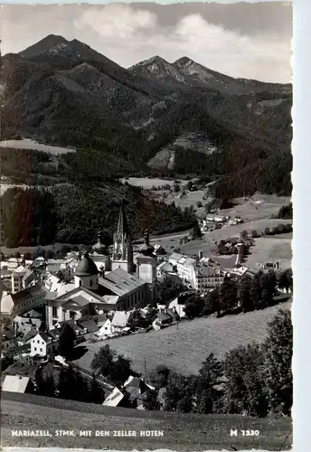 Mariazell/Steiermark - Mariazell, mit den Zellerhütten -316528