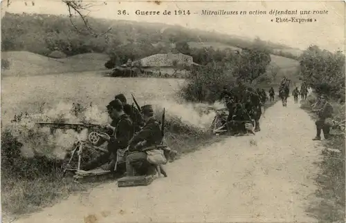 Mitrailleuses en action -283644