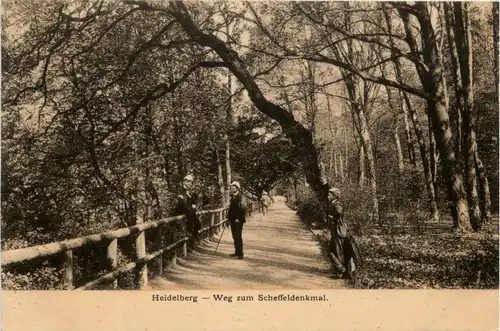 Heidelberg - Weg zum Scheffeldenkmal -283882