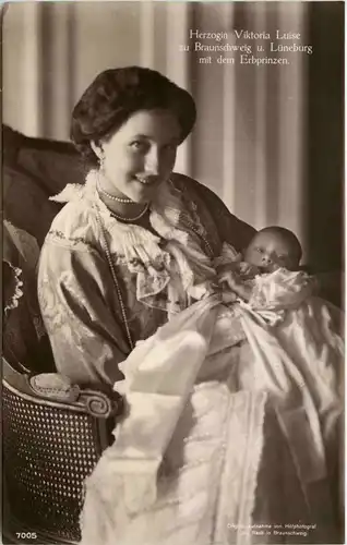 Victoria Luise Herzogin von Braunschweig -245462