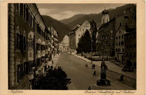 Kufstein/Tirol - Kufstein, Unterer Stadtplatz mit Rathaus -318342