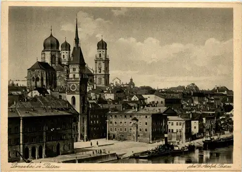 Passau/Bayern - Passau, Donaukai -319464