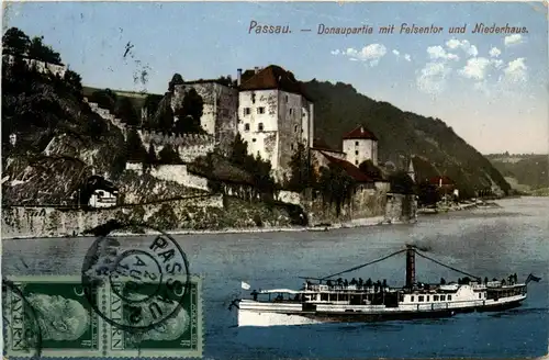 Passau/Bayern - Passau, Donaupartie mit Felsentor und Niederhaus -319520