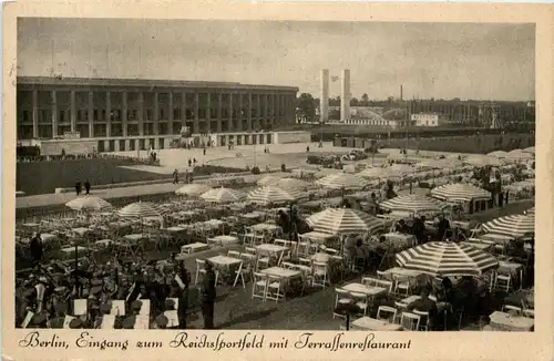 Berlin, Eingang zum Reischssportfeld mit Terrassenrestaurant -320090