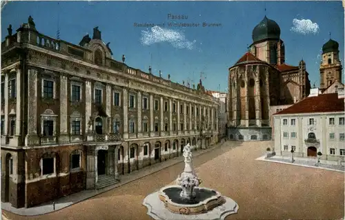 Passau/Bayern - Passau, Residenz mit Wittelsbacher Brunnen -319656