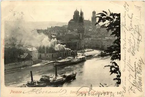 Passau/Bayern - Passau, Schiffsverkehr auf der Donau -320954