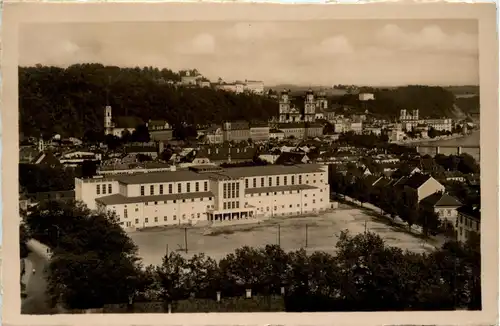 Passau/Bayern - Passau, Nibelungenhalle (120000 Besucher Platz) -320936