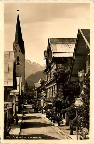 Oberstdorf, Kirchstrasse mit Hotel Löwen -319942