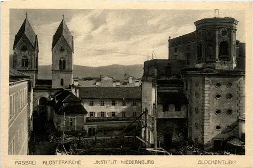 Passau - Klosterkirche, Institut Niedernburg, Glockenturm -320788