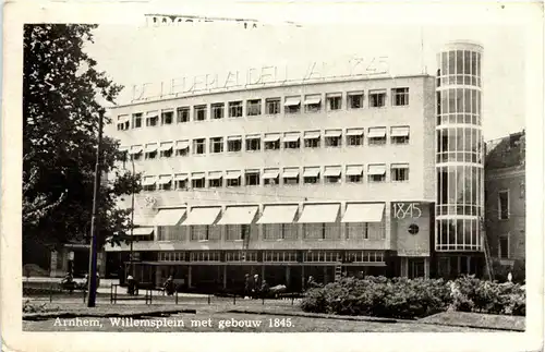 Arnhem - Willemsplein met gebouw 1845 -285146