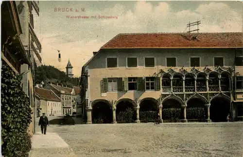 Bruck a.d. M. , Wienerstrasse mit Schlossberg -323302