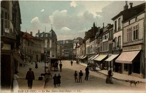 Bar Le Duc - La Rue Entre Deux Ponts -286488