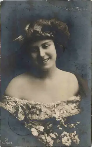 Violet Wegner -286050