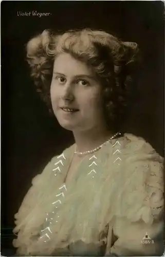 Violet Wegner -286048