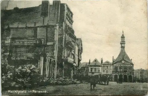 Peronne - Marktplatz -287928