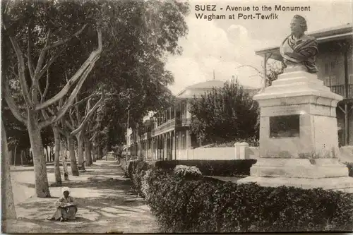 Suez - Avenue to the Monument Wagham at Port Tewfik -287696