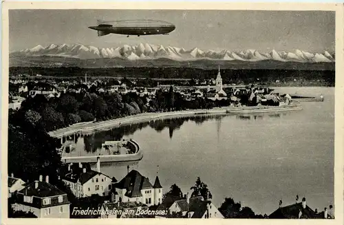 Friedrichshafen mit Zeppelin -289342