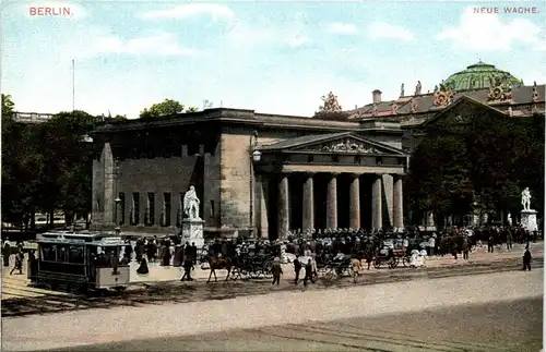 Berlin - Neue Wache mit Strassenbahn -290332