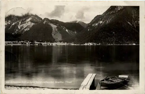 Der Achensee beim heranziehenden Gewitter -324476