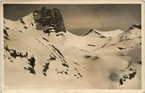 Sonnwendgebirge, Erfurter Hütte mit Rosskopf und Rofanspitzen -324412