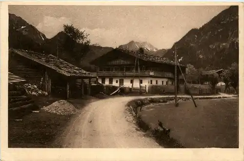 Achensee/Tirol und Umgebung - Bauernhaus am Achensee -325810