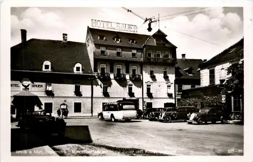 Bruck a.d. Mur/Steiermark - Minoritenplatz mit Hotel Bauer -326988