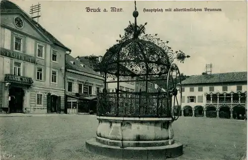 Bruck a.d. Mur/Steiermark - Hauptplatz mit altertümlichen Brunnen -326446