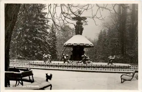 Graz - Stadtparkbrunnen im Winter -292068